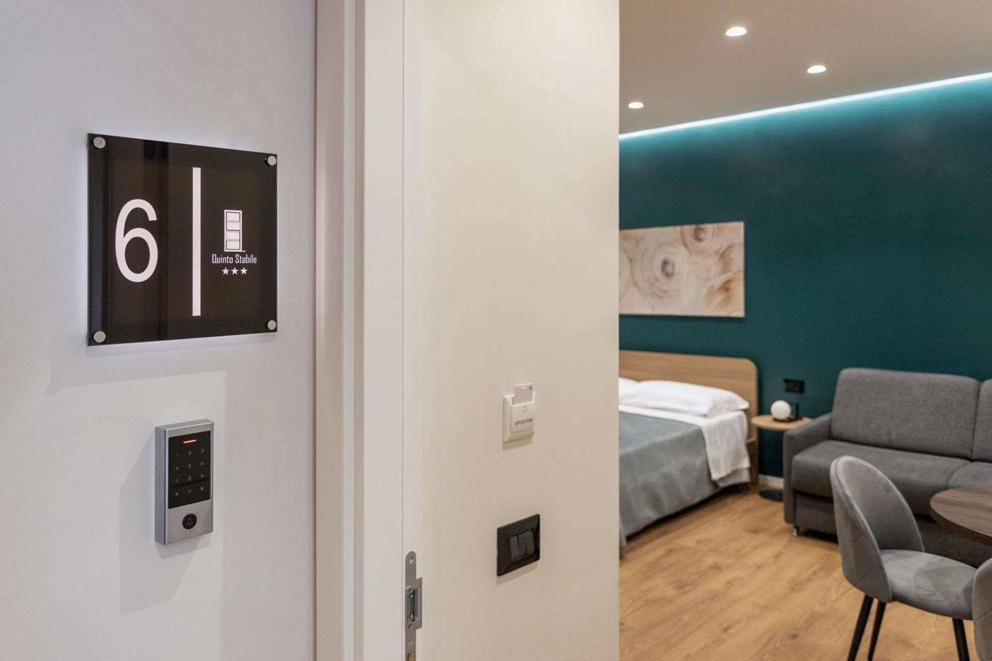 باليرمو Quinto Stabile Rooms&Suite المظهر الخارجي الصورة