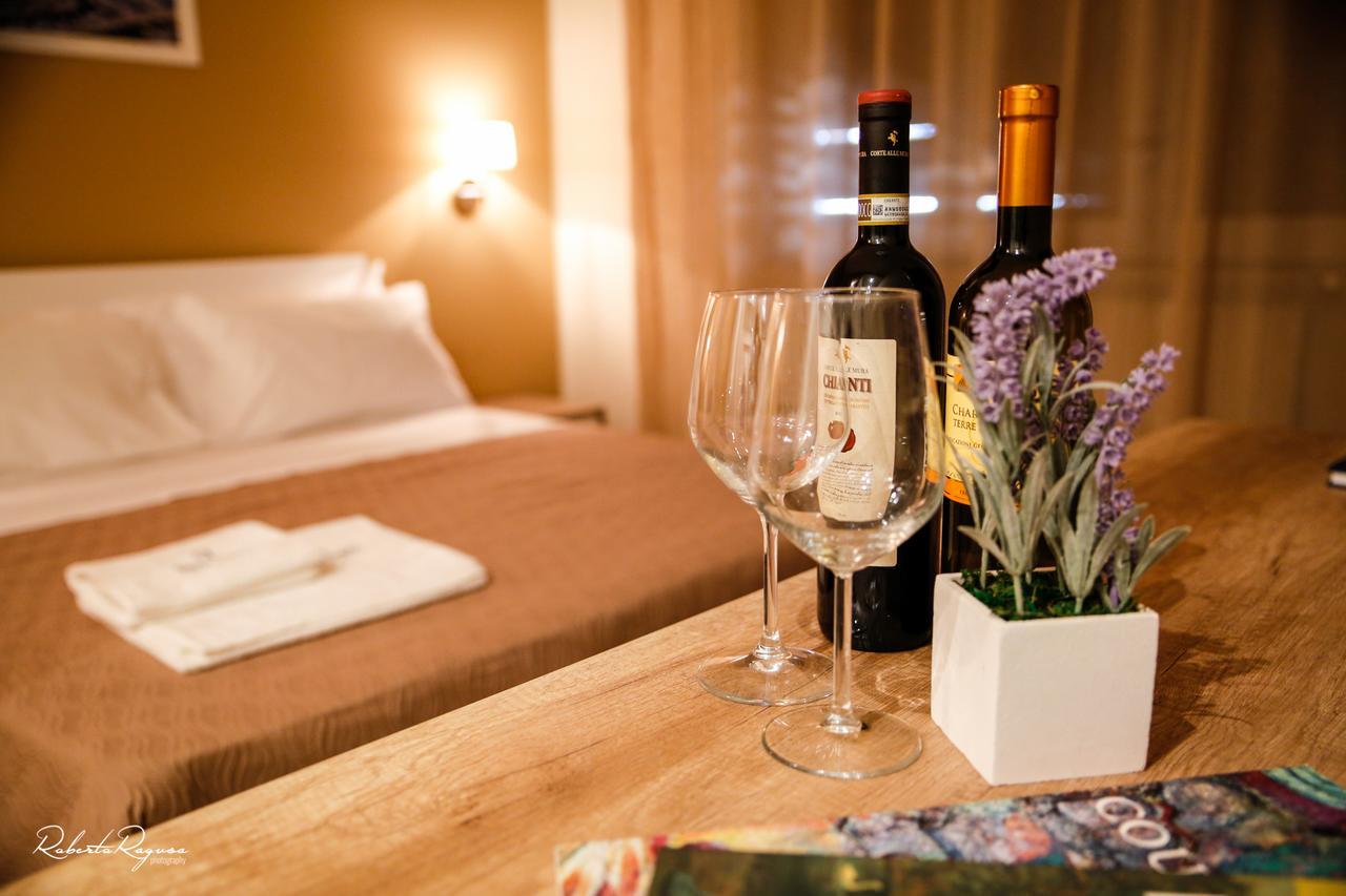 باليرمو Quinto Stabile Rooms&Suite المظهر الخارجي الصورة